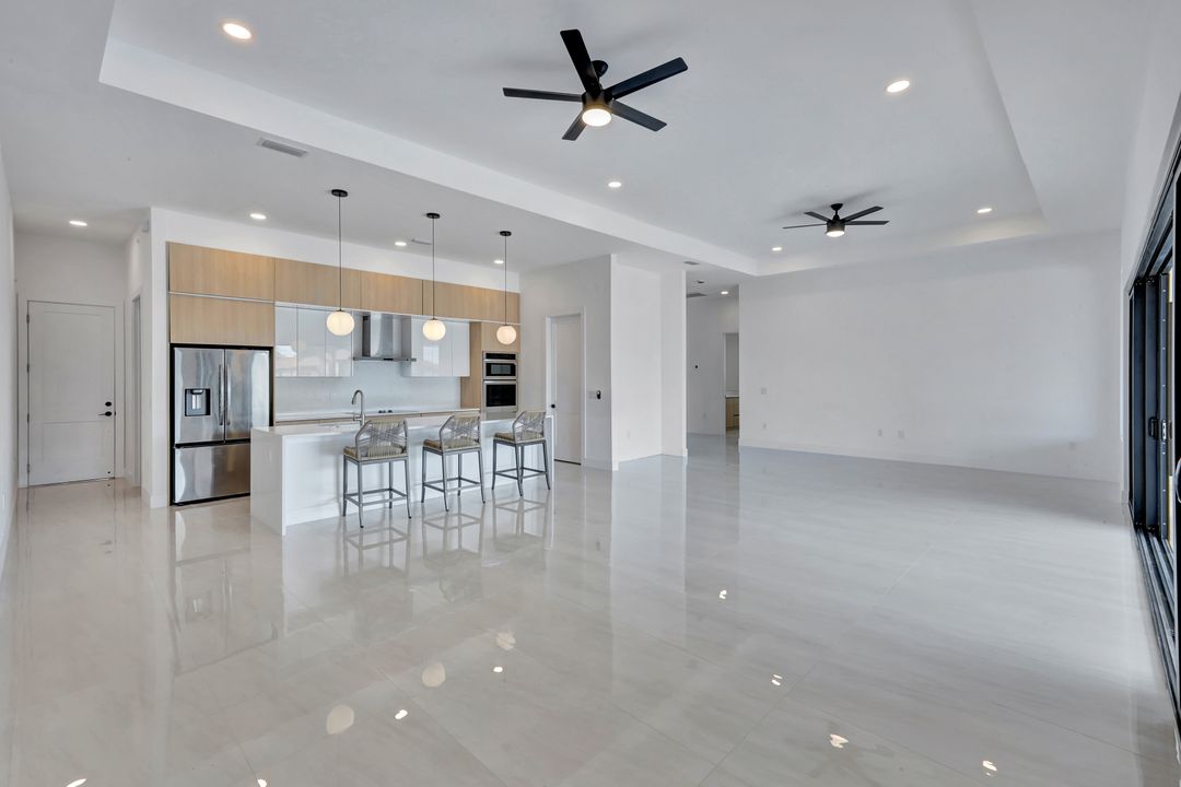 2596 Surfside Blvd, Cape Coral, FL 33914