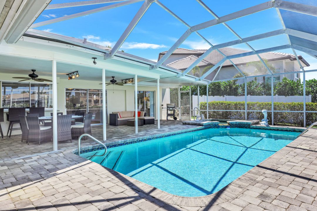 5205 Savoy Ct, Cape Coral, FL 33904