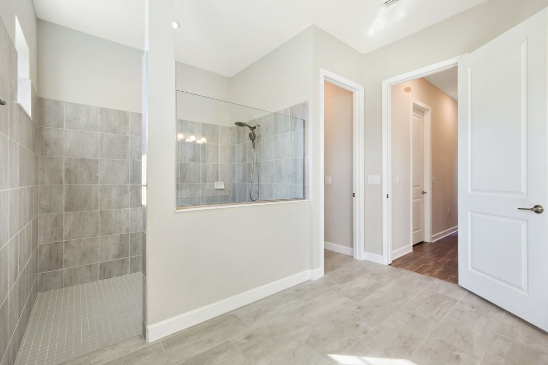 11689 Canopy Loop, Fort Myers, FL 33913