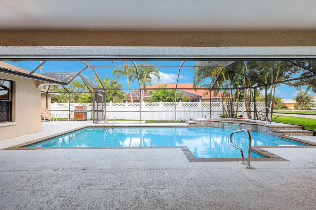 1002 SE 5th St, Cape Coral, FL 33990