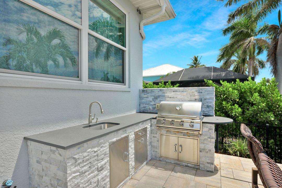 4837 Regal Dr, Bonita Springs, FL 34134