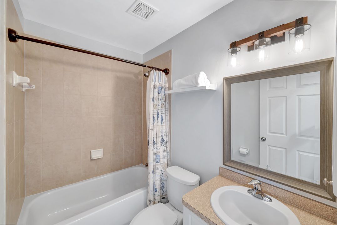 1904 NE 18th Pl, Cape Coral, FL 33909