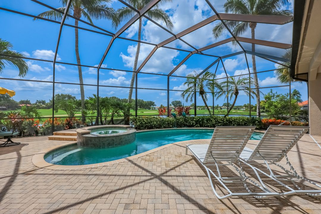 2988 St Barnabas Ct, Naples, FL 34105