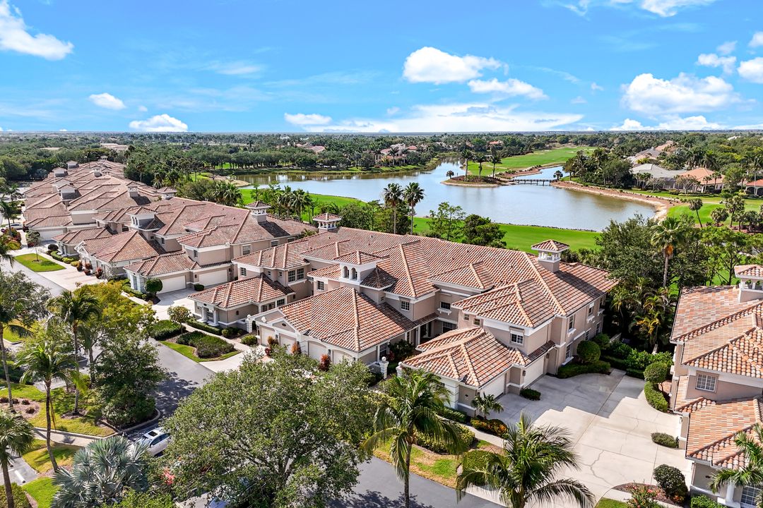 3950 Deer Crossing Ct #203, Naples, FL 34114