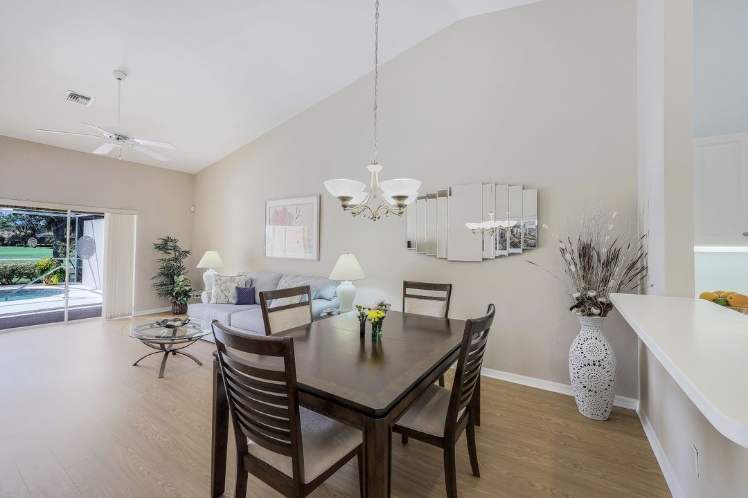 6667 Castlelawn Pl #19, Naples, FL 34113