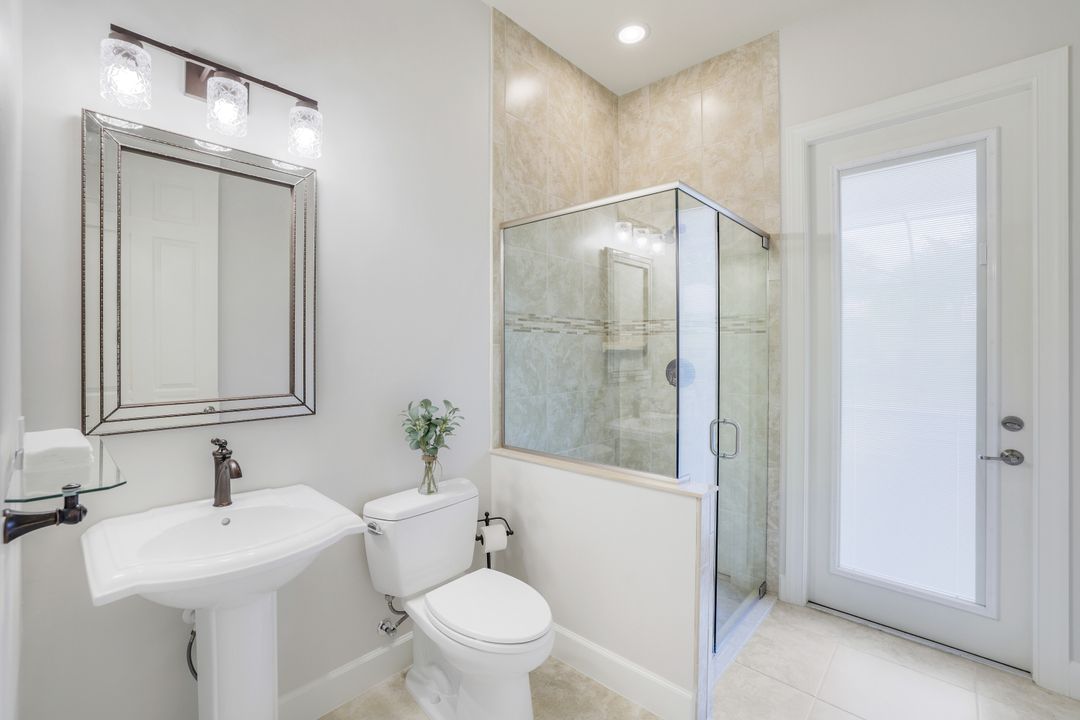 9266 Quarry Dr, Naples, FL 34120