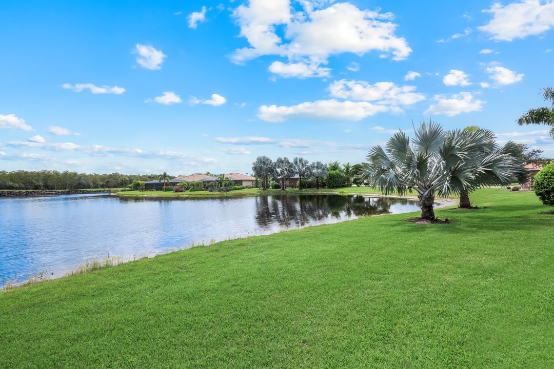 9180 Ores Cir, Naples, FL 34120