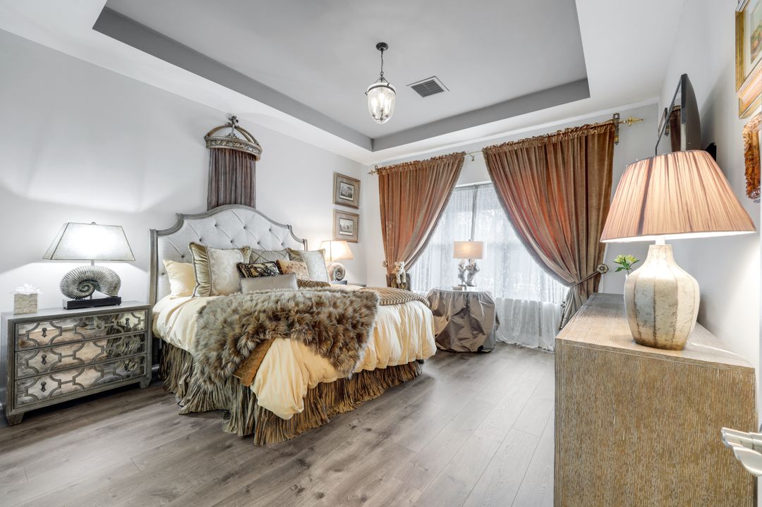 9351 Montelanico Loop, Naples, FL 34119