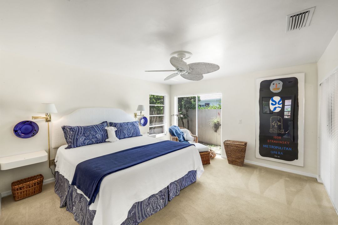 330 Bald Eagle Dr, Naples, FL 34105