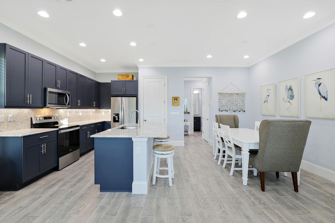 7139 Cayo Coco Ln, Naples, FL 34113