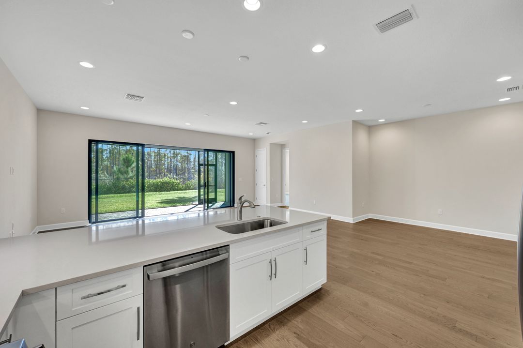 20738 Fair Oak Ln, Estero, FL 33928