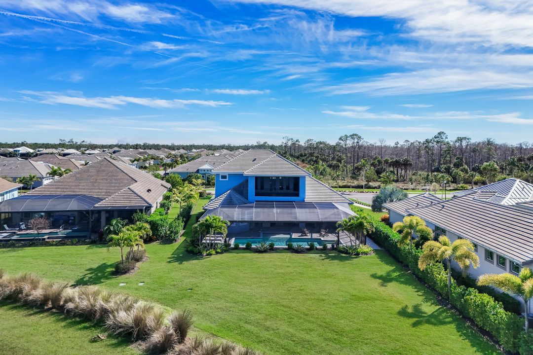 6273 Negril Isle Dr, Naples, FL 34113