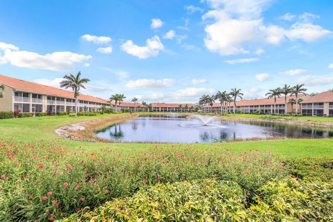 2347 Hidden Lake Ct #12, Naples, FL 34112