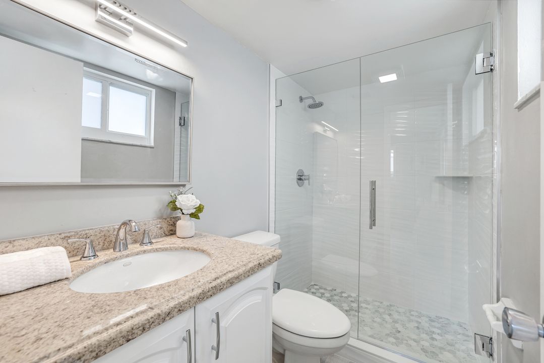 766 Central Ave #313, Naples, FL 34102