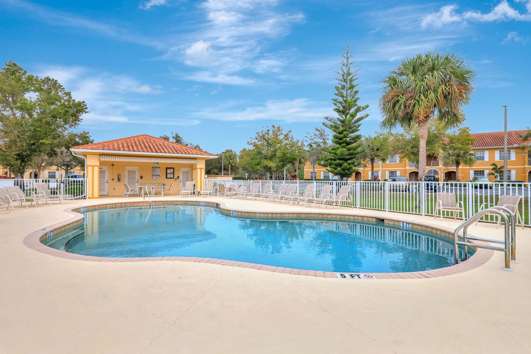 950 Hancock Creek S Blvd #524, Cape Coral, FL 33909