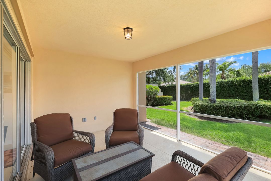 3343 Cayman Ln, Naples, FL 34119