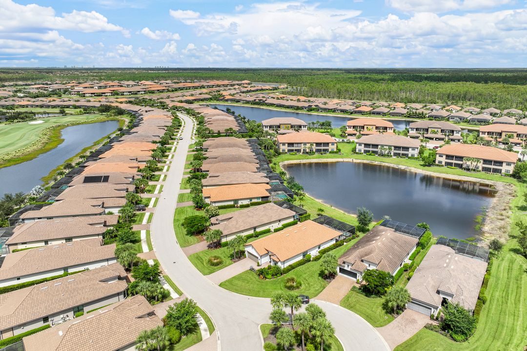 9465 Terresina Dr, Naples, FL 34119