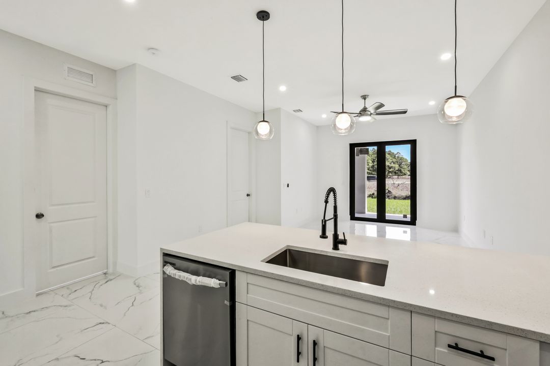 521 Lillon Ave S, Lehigh Acres, FL 33974