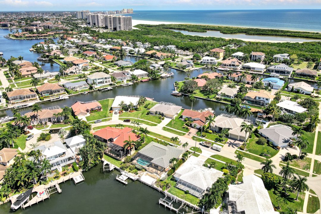 421 Cottage Ct, Marco Island, FL 34145
