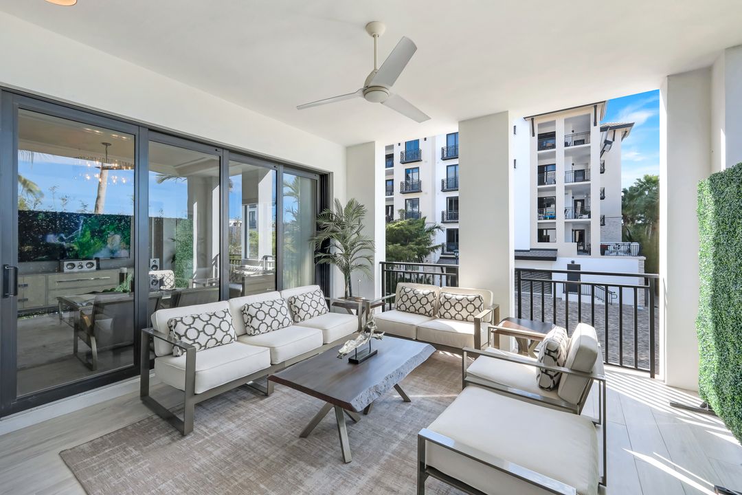 1135 3rd Ave S #209, Naples, FL 34102