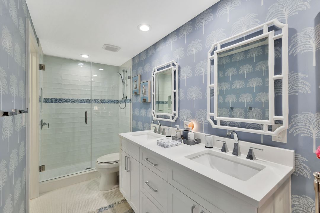 5801 Glencove Dr #502, Naples, FL 34108