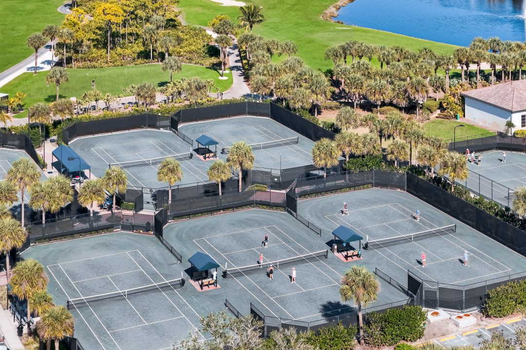 24709 Hollybrier Ln, Bonita Springs, FL 34134