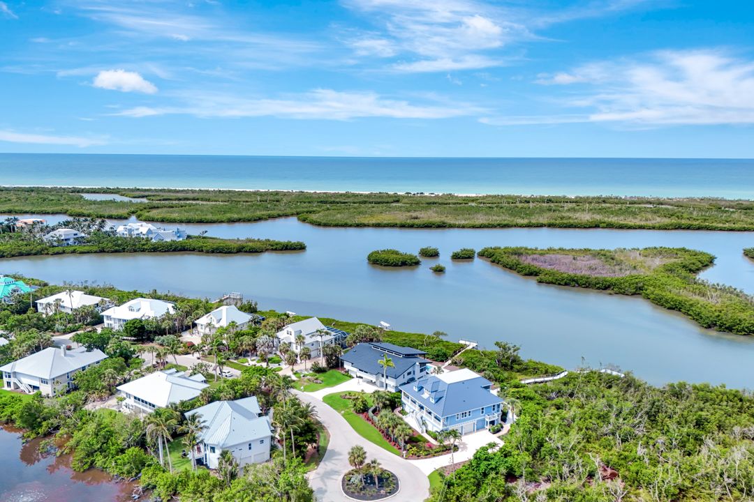 5435 Osprey Ct, Sanibel, FL 33957