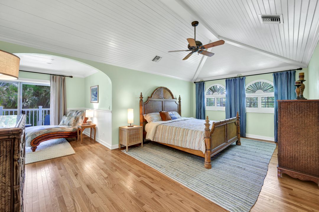 3822 Survey Cir, Bonita Springs, FL 34134