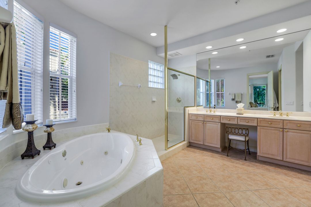 2626 Bolero Dr, Naples, FL 34109