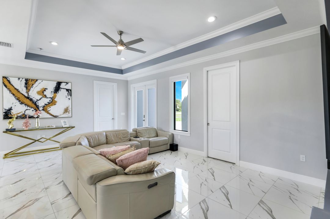 3460 20th Ave NE, Naples, FL 34120