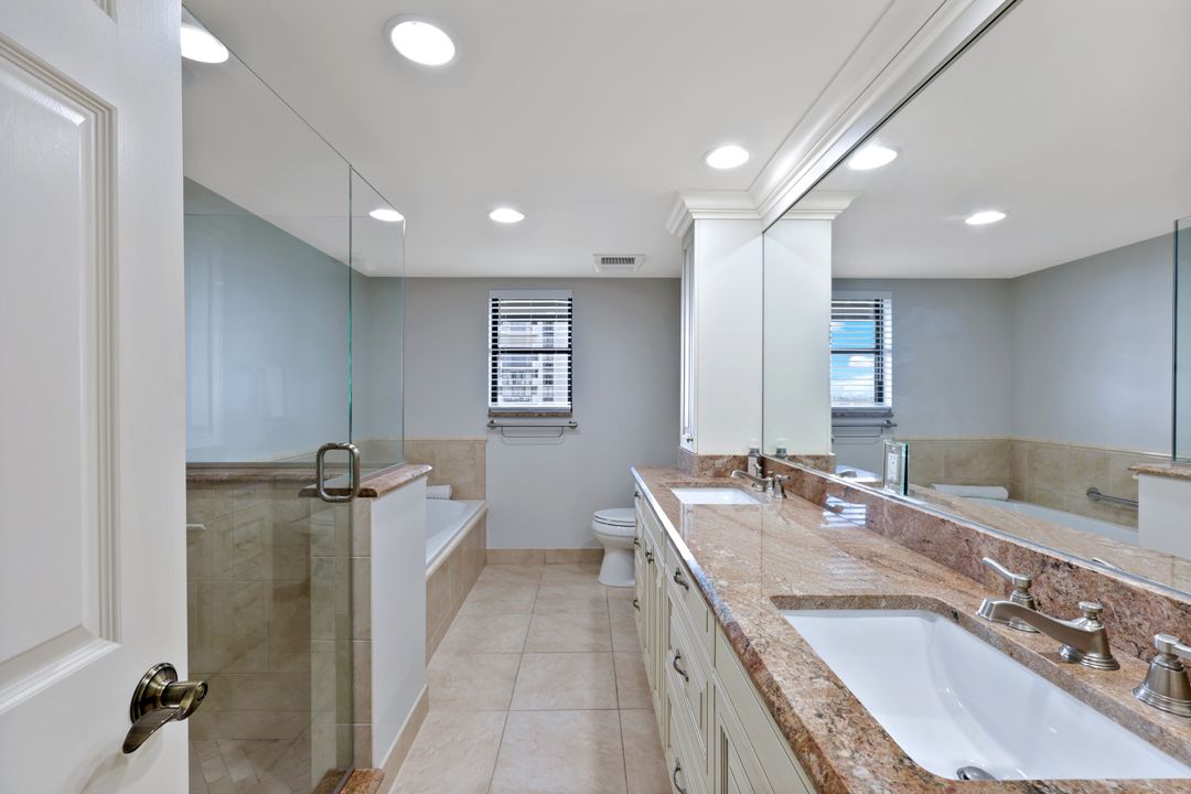 6075 Pelican Bay Blvd #1101, Naples, FL 34108