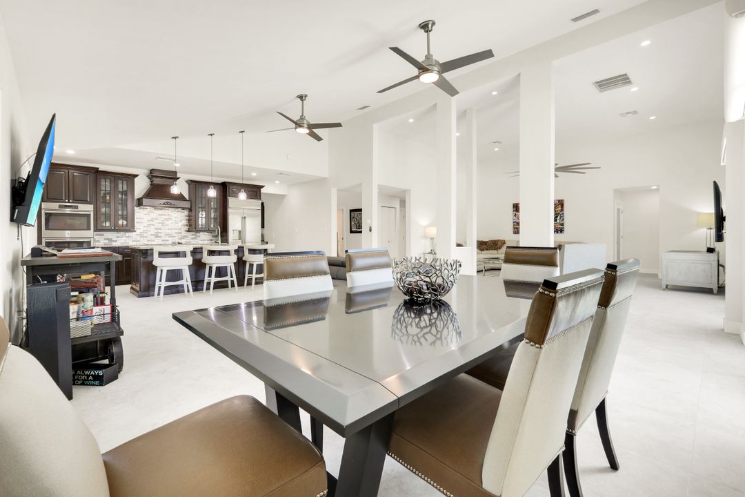 5630 Copper Leaf Ln, Naples, FL 34116