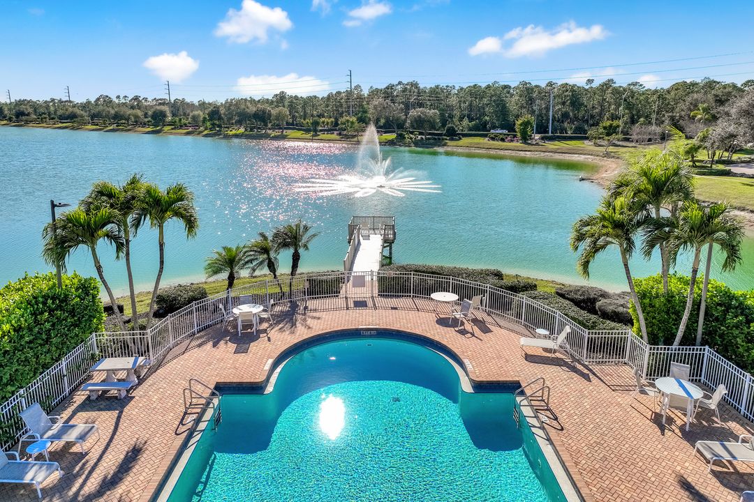 3201 Brookeview Ct, Naples, FL 34120