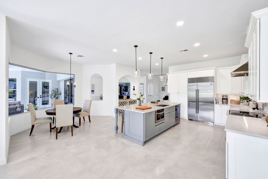 8028 Tiger Lily Dr, Naples, FL 34113