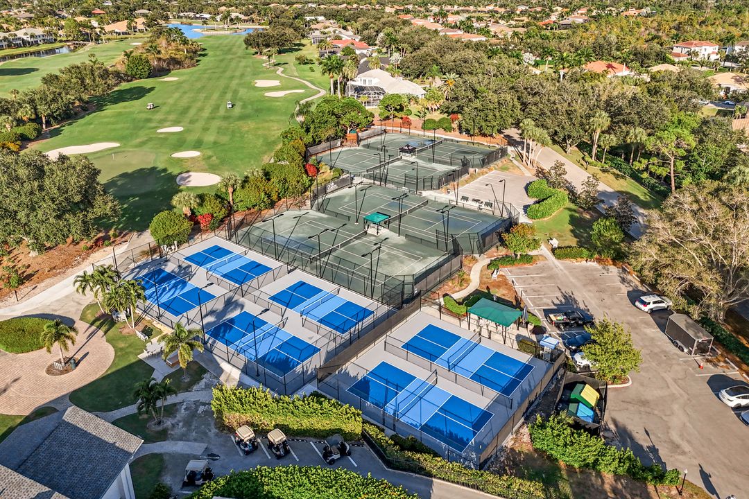 19641 Silver Oak Dr, Fort Myers, FL 33967