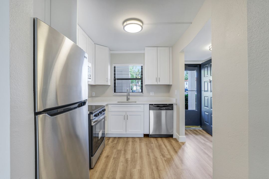 4346 27th Ct SW #101, Naples, FL 34116