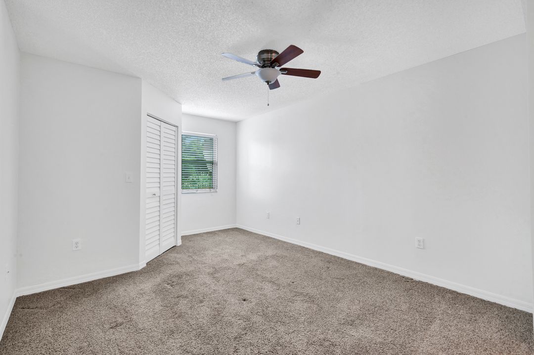 8880 Colonnades Ct W #427, Bonita Springs, FL 34135