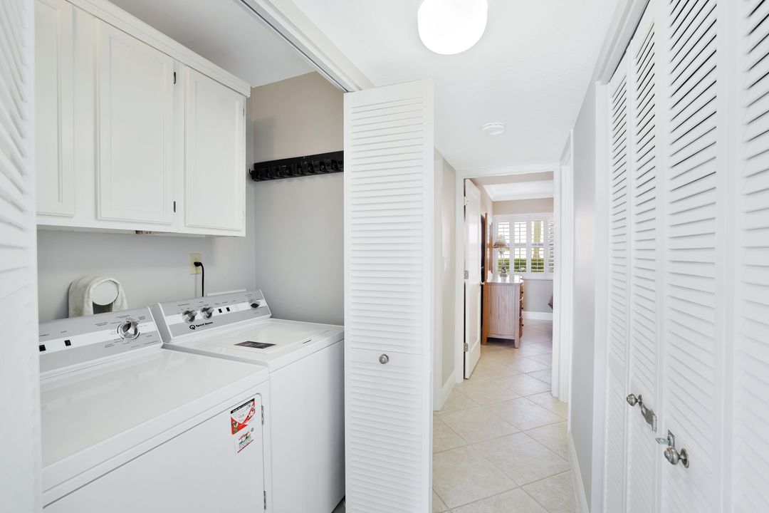 1528 Mainsail Dr #9, Naples, FL 34114