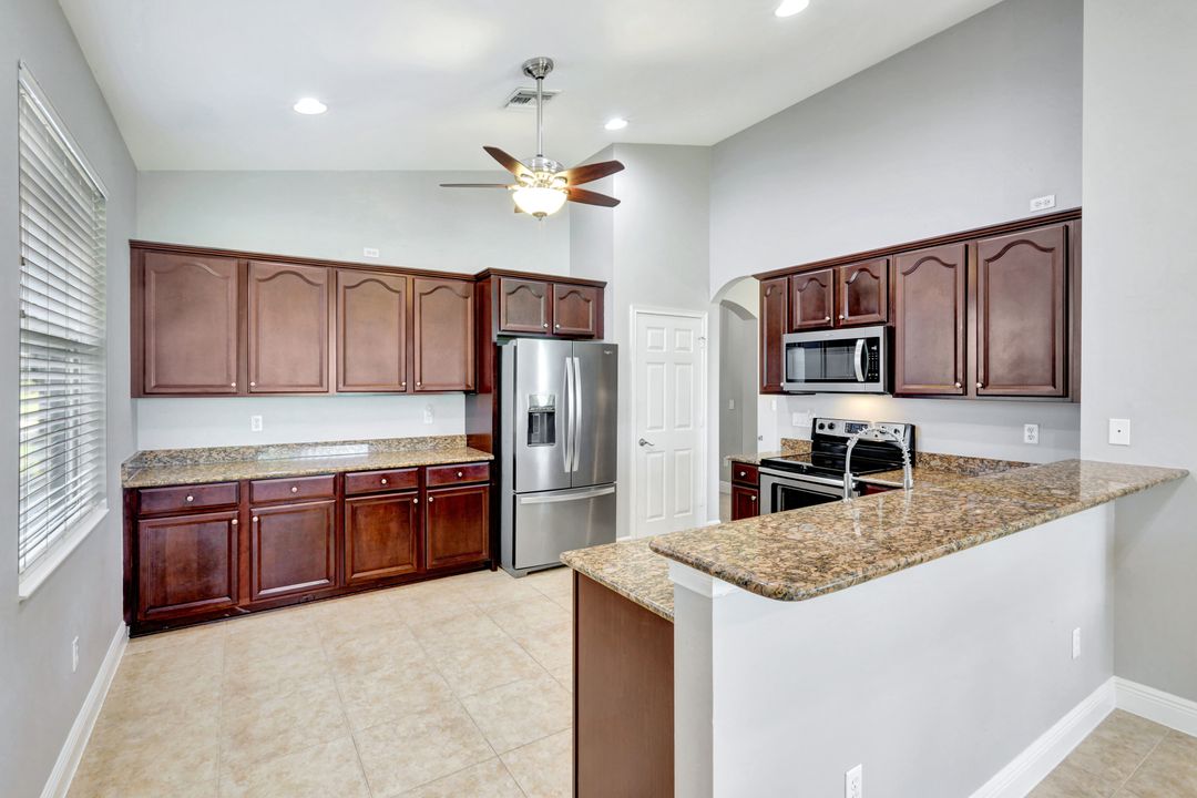 1574 Double Eagle Trail, Naples, FL 34120