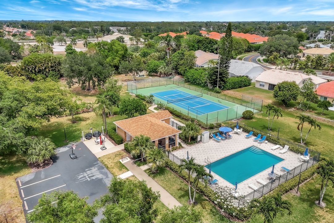 2350 W Crown Pointe Blvd #F131, Naples, FL 34112