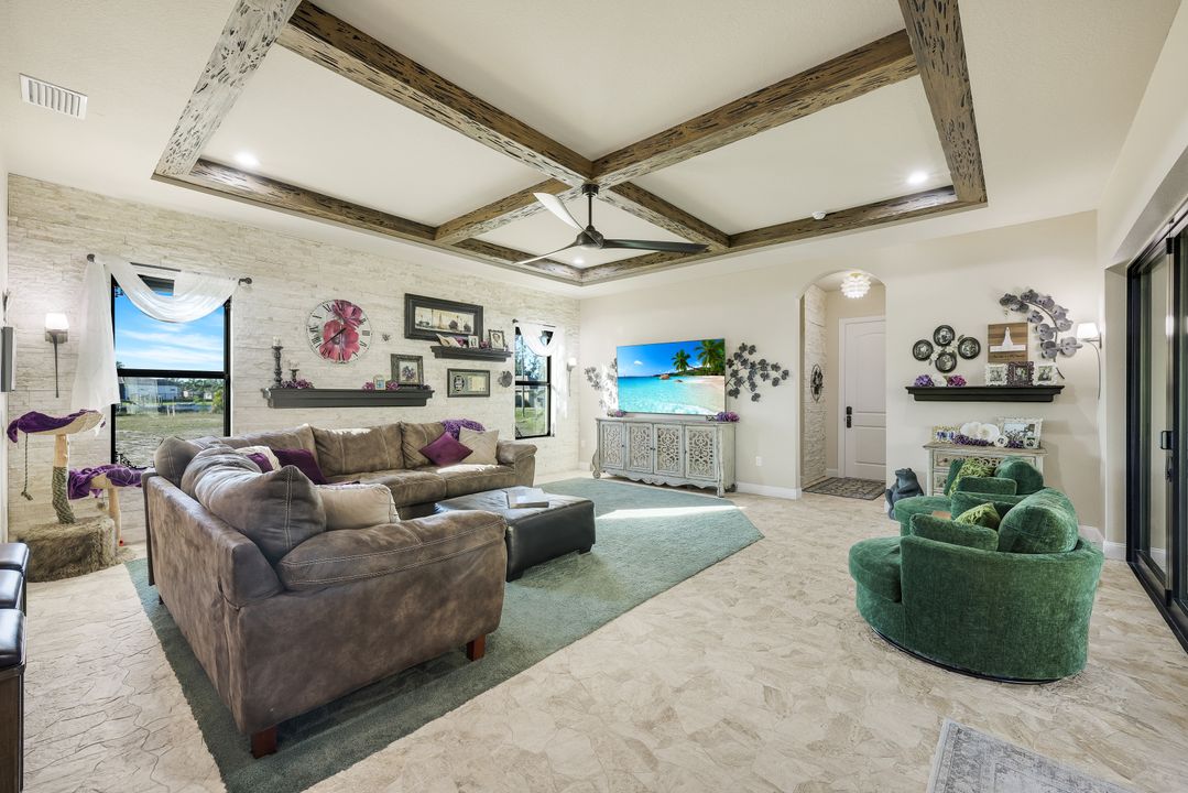 2709 NW 41st Ave, Cape Coral, FL 33993