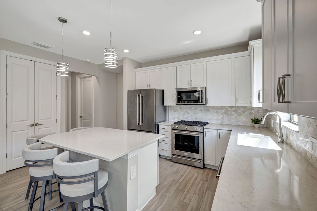 17408 Corsini Dr, Fort Myers, FL 33913