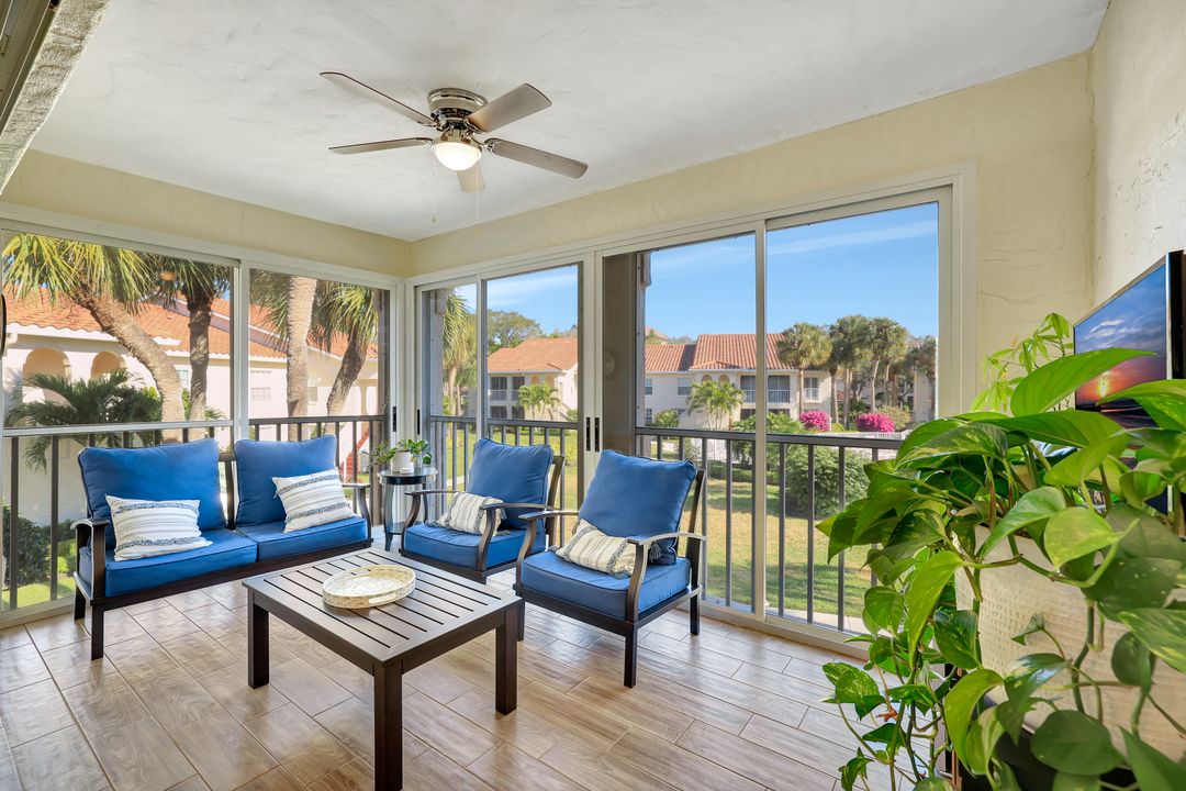 108 Siena Way #108, Naples, FL 34119