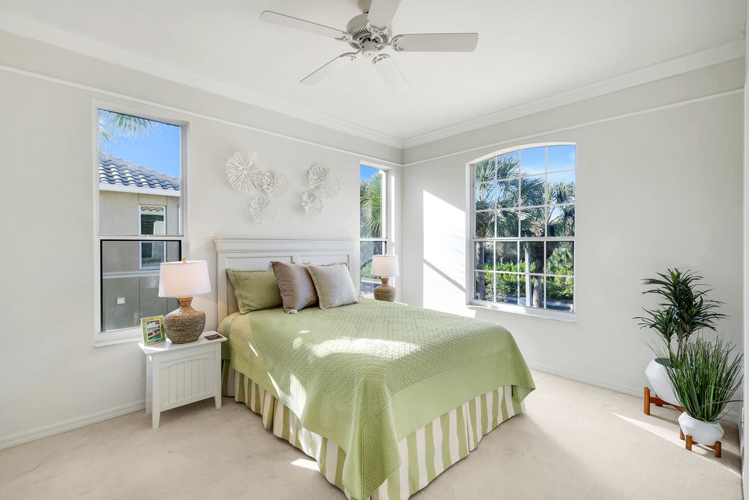 8490 Danbury Blvd #205, Naples, FL 34120