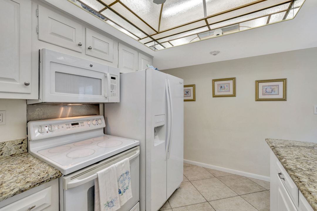 220 Seaview Ct #613, Marco Island, FL 34145