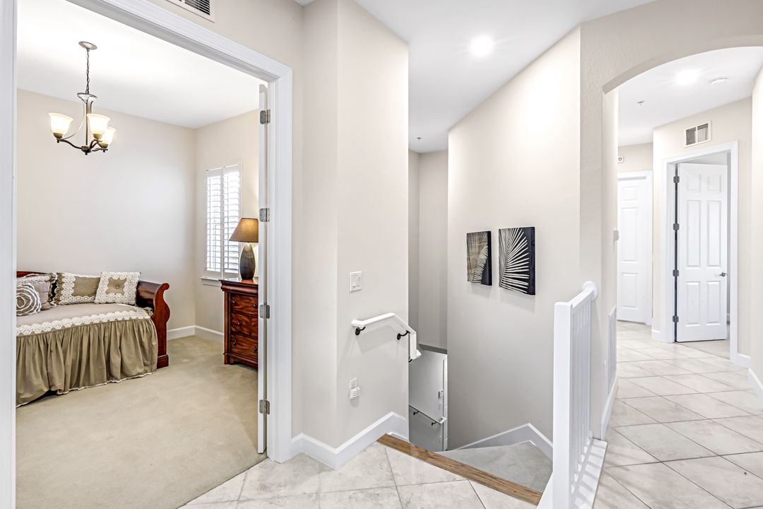 9537 Ironstone Terrace #201, Naples, FL 34120