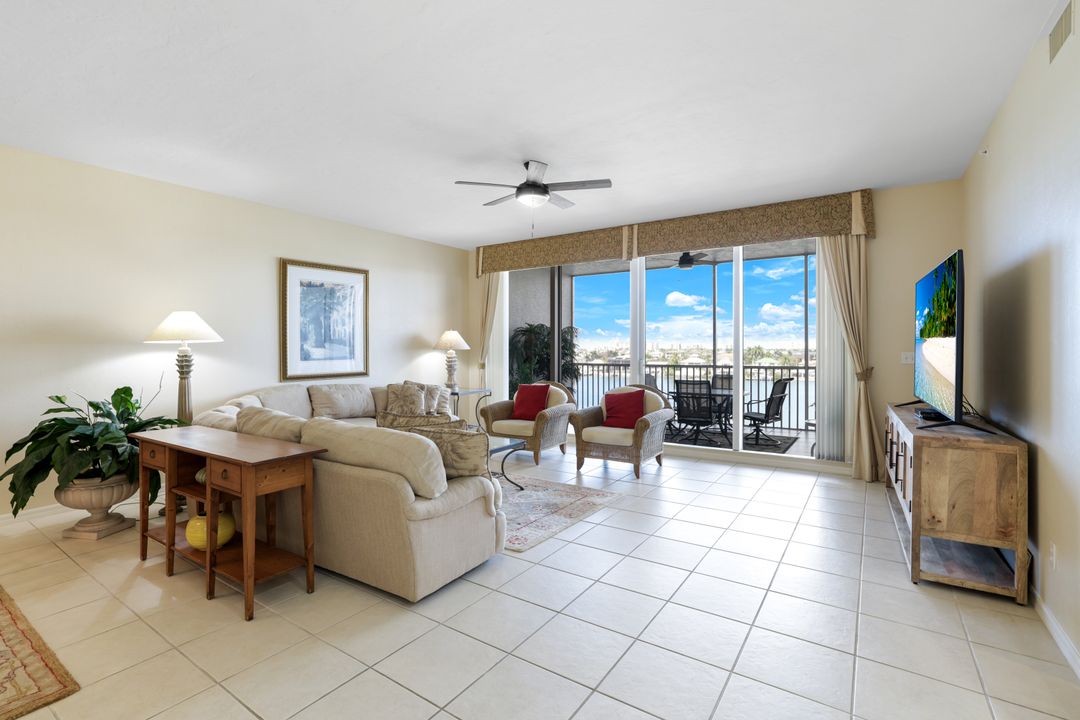 410 Flagship Dr #603, Naples, FL 34108
