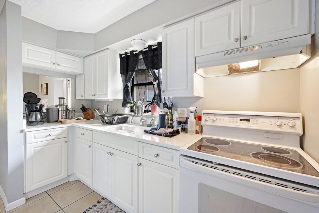 17407 Dumont Dr, Fort Myers, FL 33967