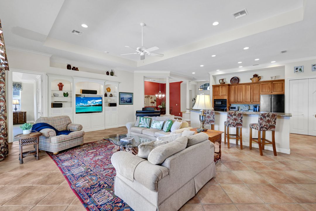 27536 Riverbank Dr, Bonita Springs, FL 34134