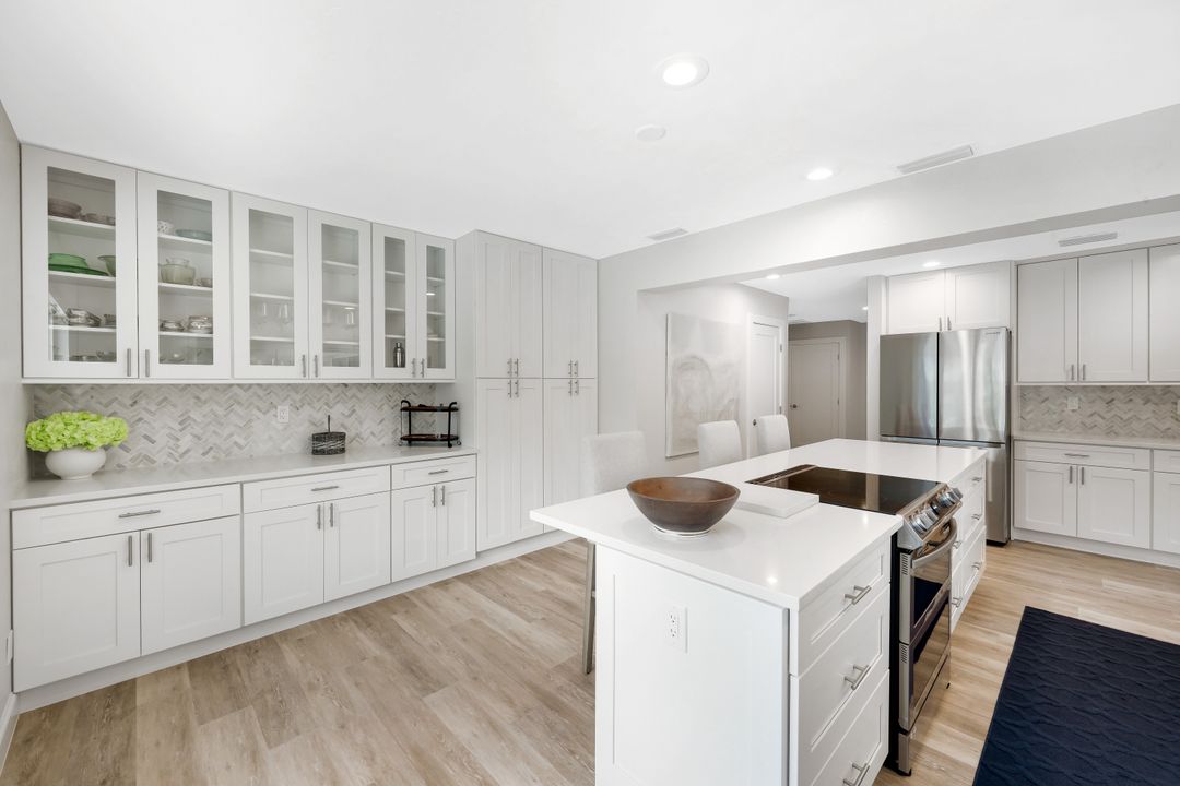 27120 Edenbridge Ct, Bonita Springs, FL 34135